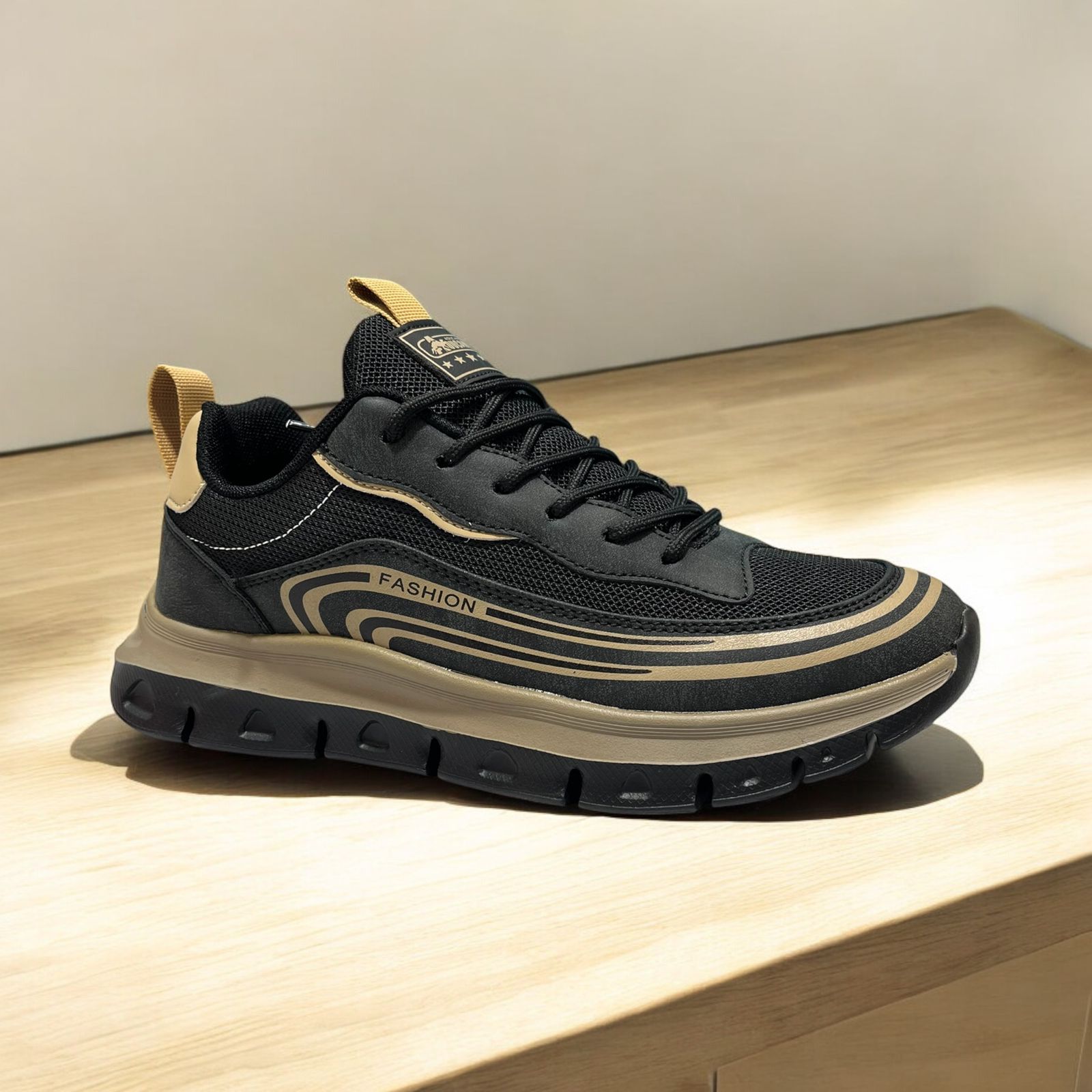 NIKE ULTRA LIGHT WEIGHT  SPORTS SHOES BLACK