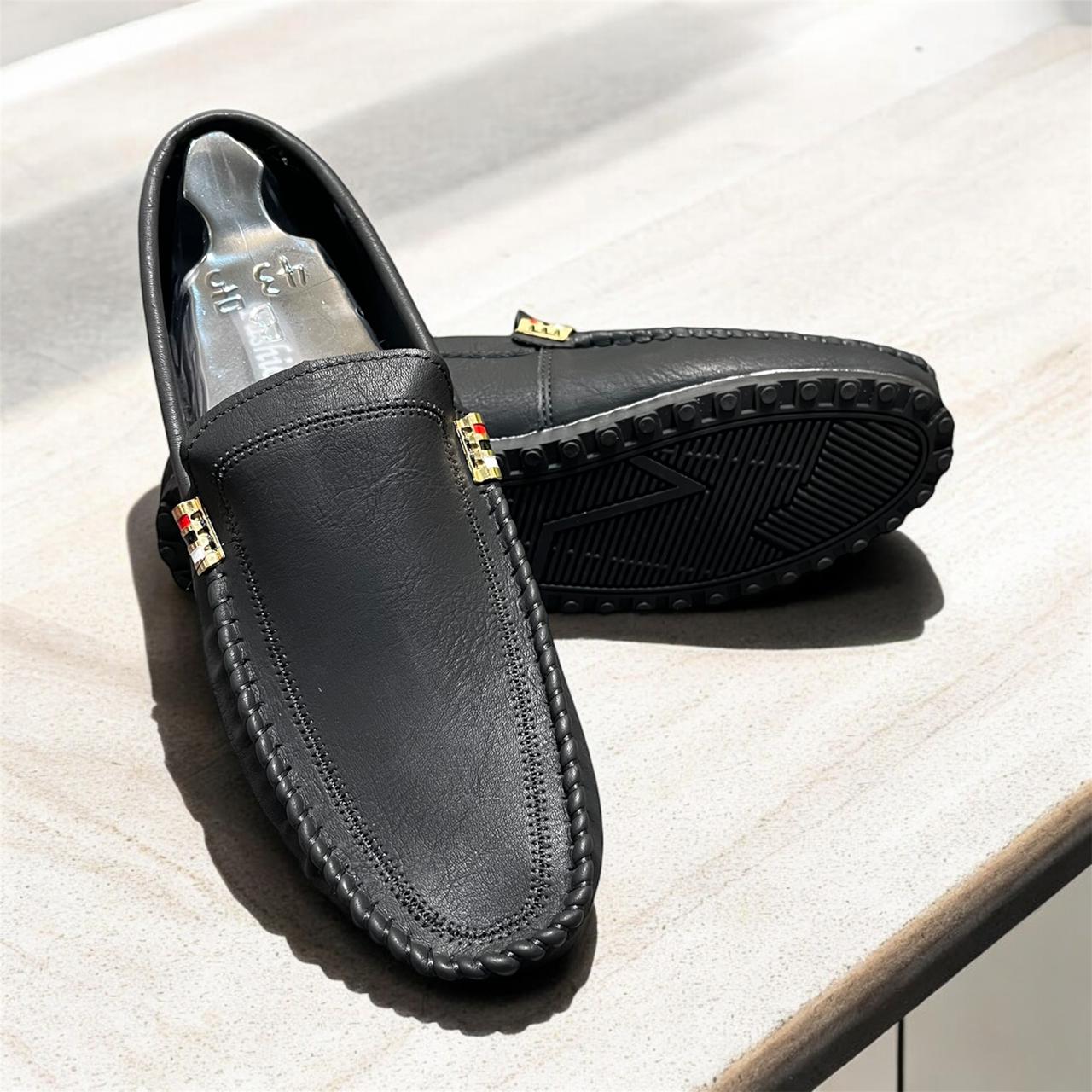 LATEST MOOZE BLACK  STYLE URBAN
